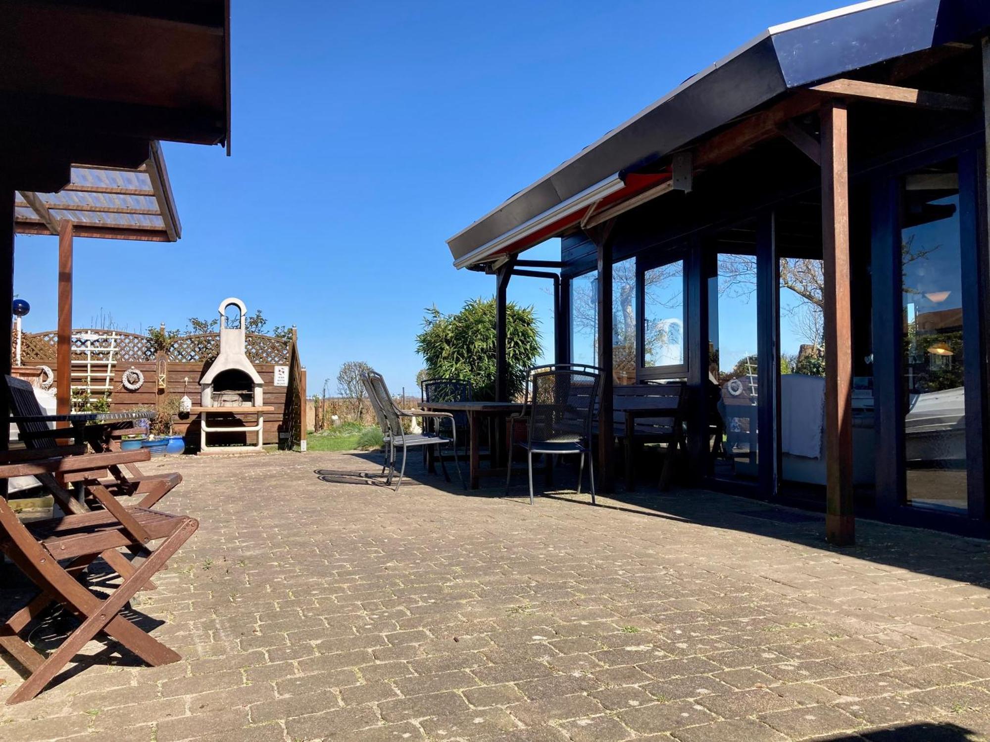 House Marijke With Winter Garden And Direct Access To The Lauwersmeer Anjum Exterior foto